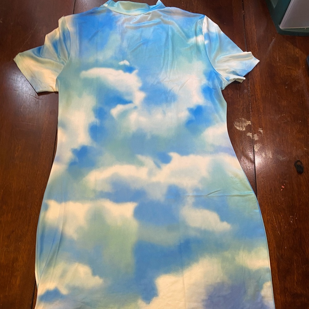 A blue fitted/bodycon dress size 1x